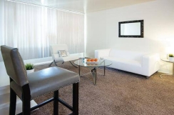 4 Blocks to TRAX, Central Air, Stainless Appliances