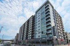 Luxury two-bedroom apartment is undoubtedly a top location in Omaha!!