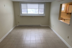 LARGE Leominster February 2 Bed, Storage Room, Free Parking, Laundry!!
