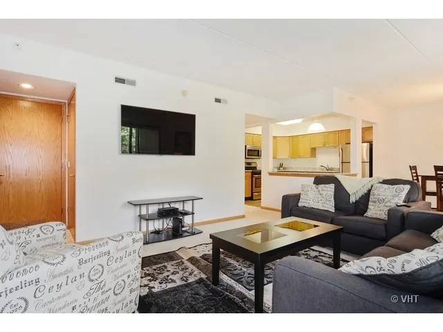 Largest one bedroom condo in well maintained building.