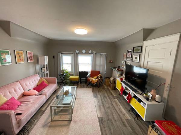 | Two Bedroom Walk to Class! Downtown Iowa City! On U of I Campus