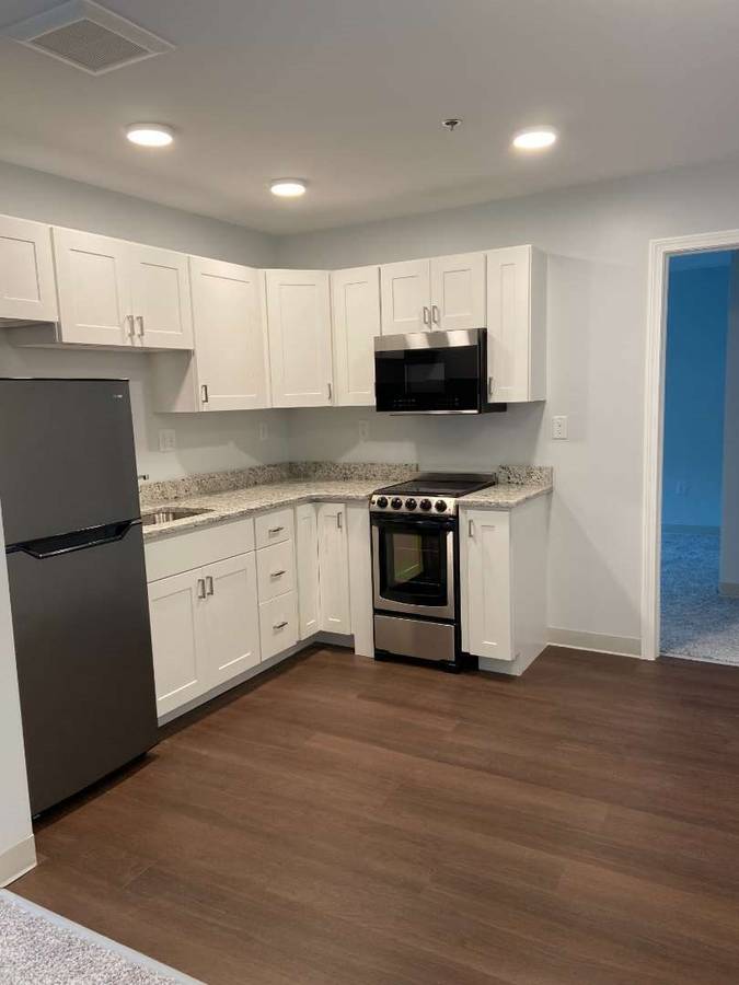 Ready to lease! Beautifully designed 1 bed 1 bath apartment