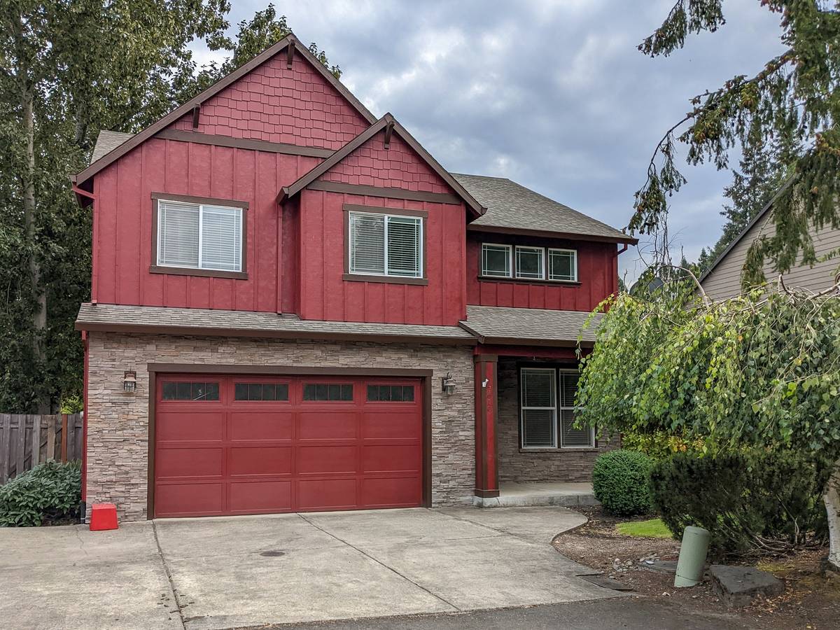 Four Bedroom House in Keizer with Attached Garage ~ Maebelle 7610