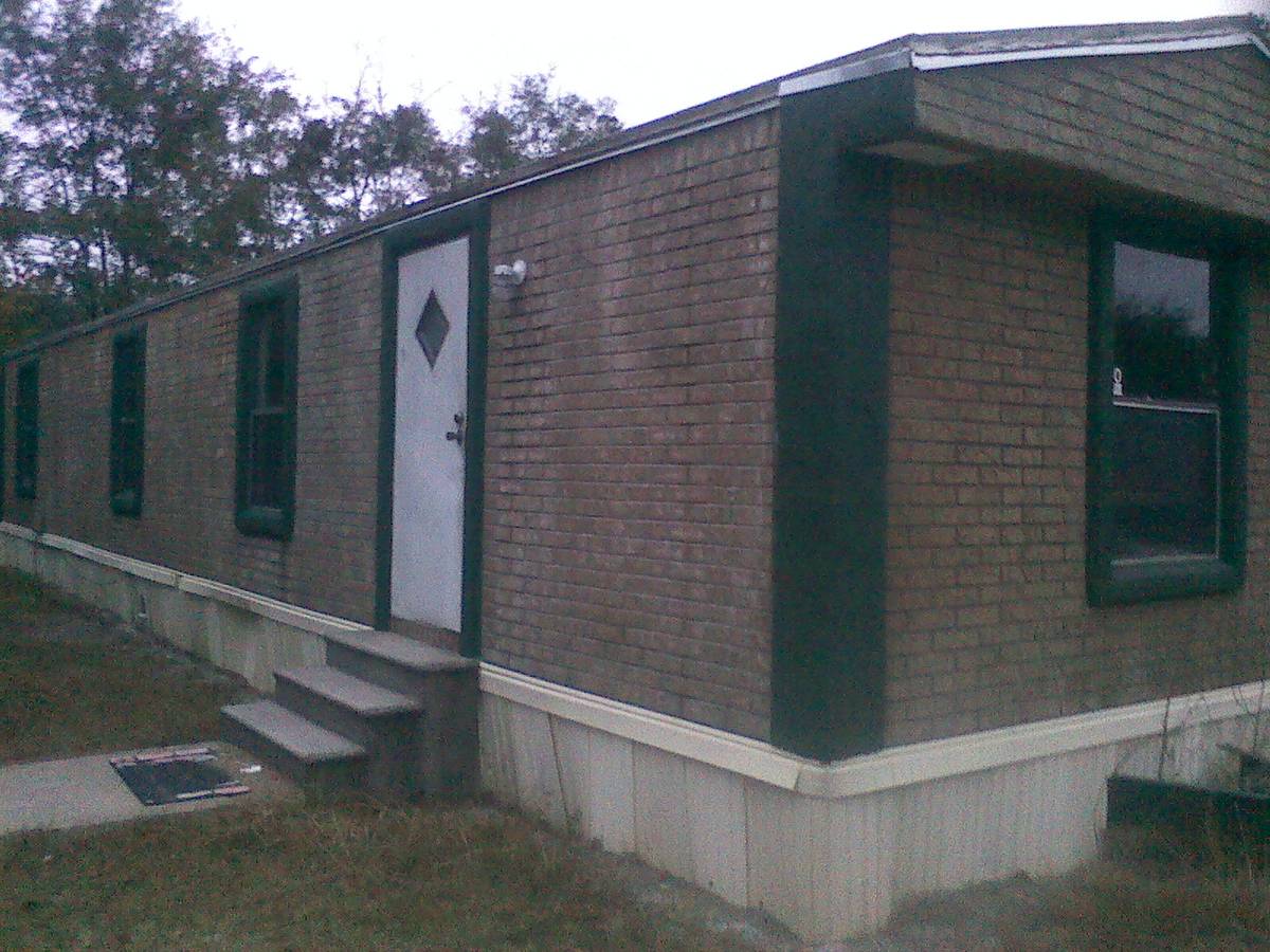 1 bath 2 br. mobile home for rent