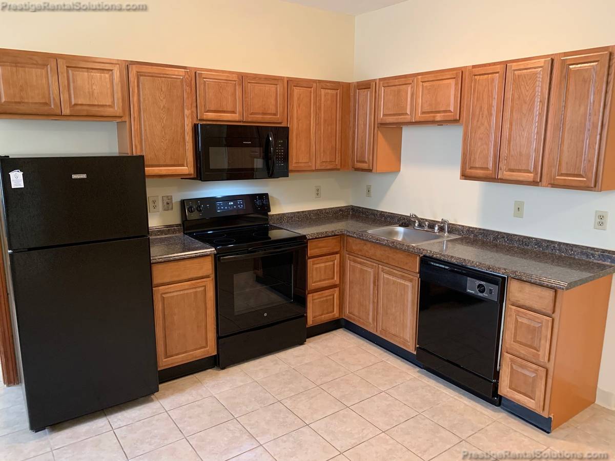 RENOVATED Fitchburg 2 Bed available NOW, Free Parking, Laundry, Pets!!