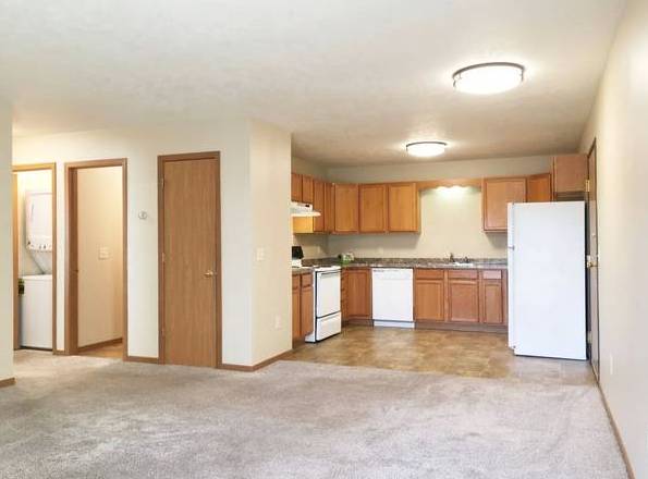 NEWLY UPDATED!! CHARMING 2BED/1BATH APARTMENT FOR RENT*