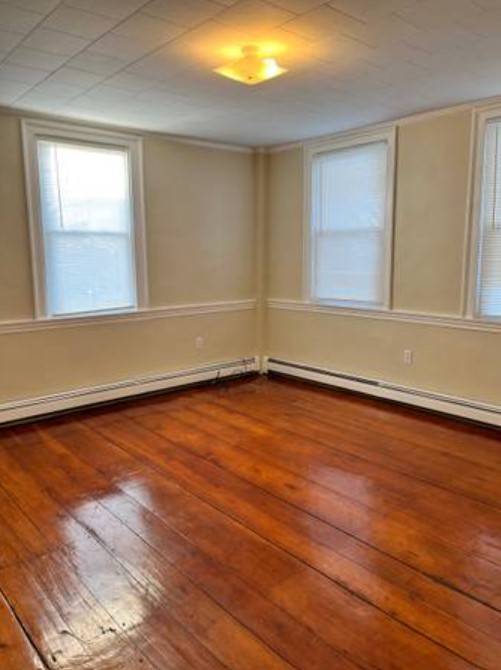 Located a Glorious 2 Bedroom 2nd floor Apartment
