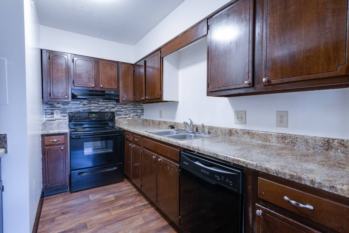 2 BED 1.5 BTH w/ W/D connections Rent Ready 12/22