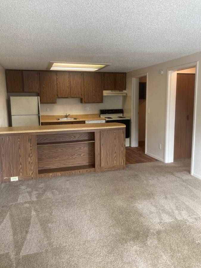 Waived Move In Fee!!  Near VSU and Moody AFB 