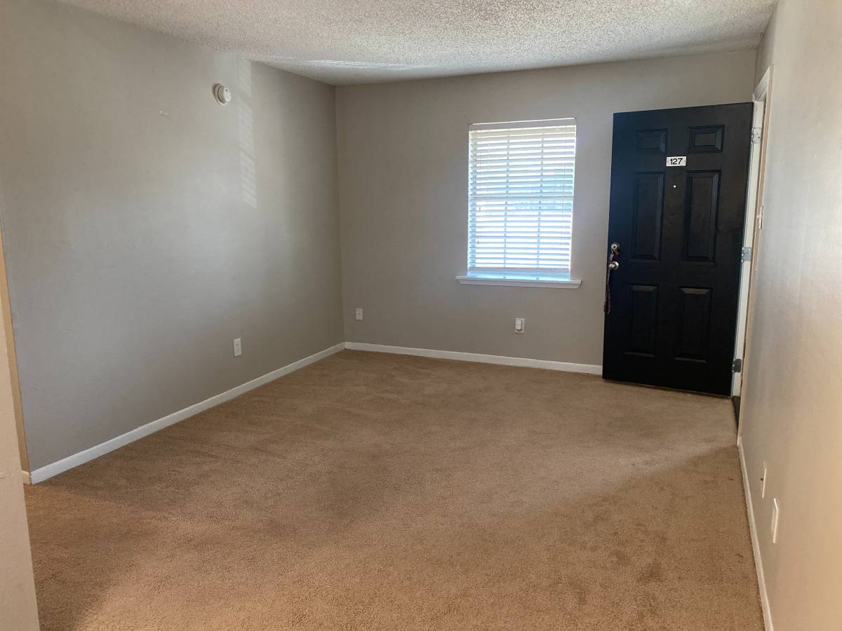 3 BEDROOM -2 BATH -Ask About Move In Specials! SECTION 8 NOT ACCEPTED