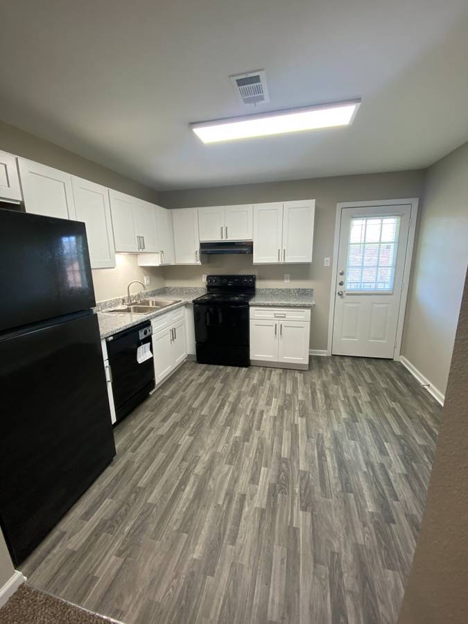 NEW 2bedroom - 2Bath Available Now! SECTION 8 NOT ACCEPTED